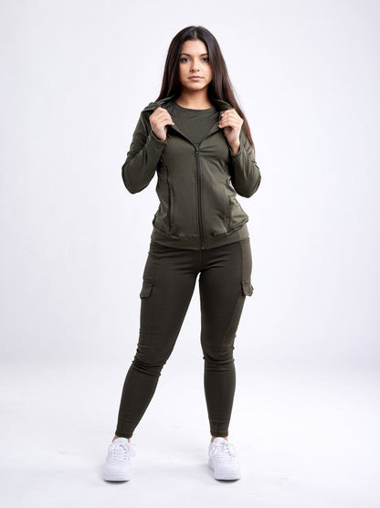 Women's Athletic Zip-Up Fitted Hoodie Jacket with Pockets