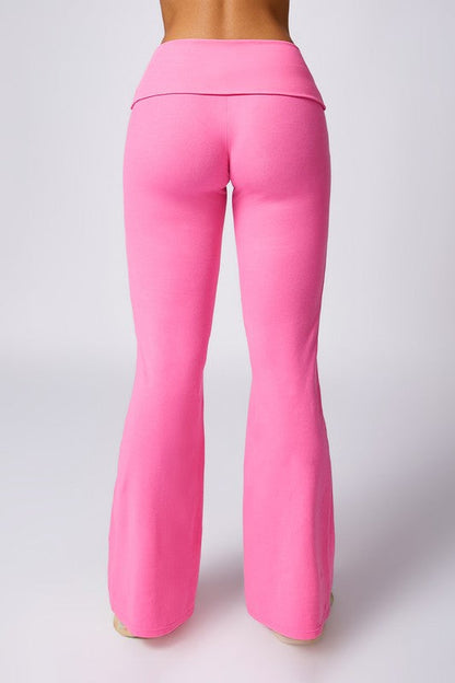 High-Waist Flared Yoga Pants – Soft, Sculpting Fit