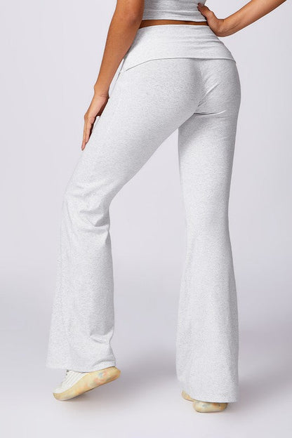 High-Waist Flared Yoga Pants – Soft, Sculpting Fit