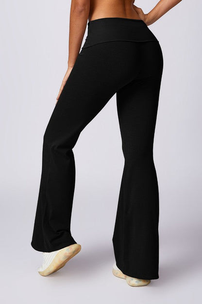 High-Waist Flared Yoga Pants – Soft, Sculpting Fit