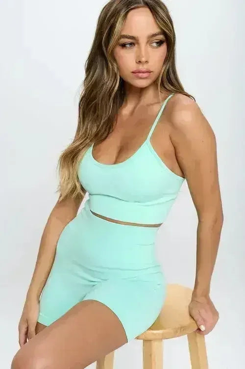 2-Piece Seamless Sleeveless Crop Top & Biker Shorts Set – High-Stretch