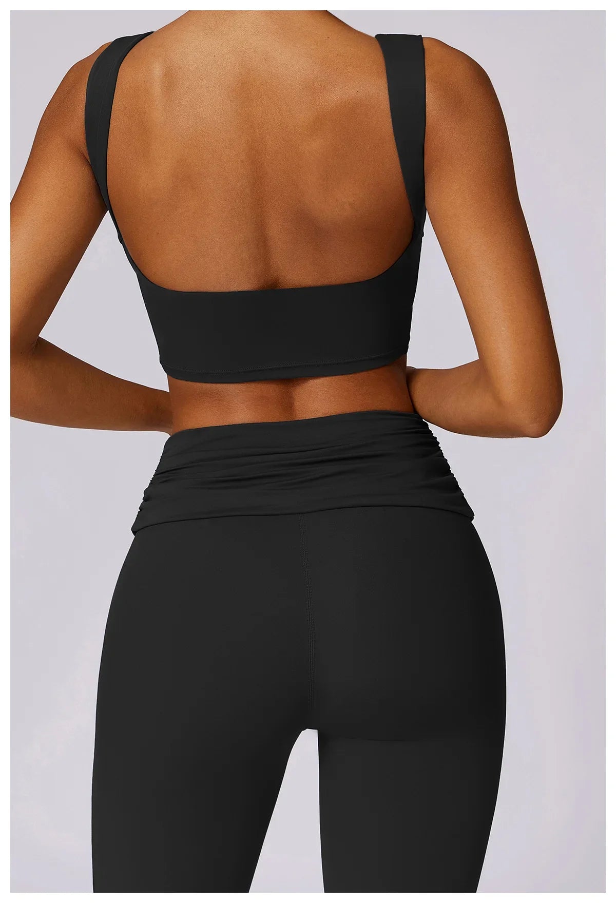 Elevate Activewear: Seamless Leggings & Top Set