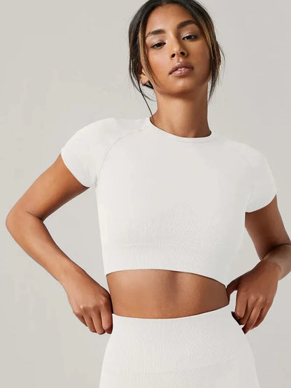 THRIXINE Elite Crop Top: Premium Black Activewear